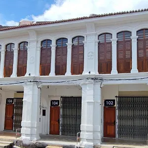 Treasure Hunter At Heritage Hotel George Town